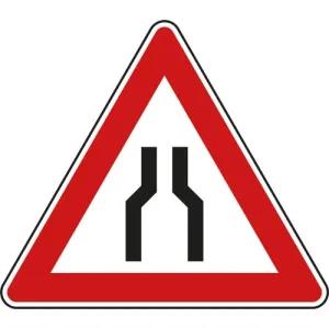 Straßenschild Achtung