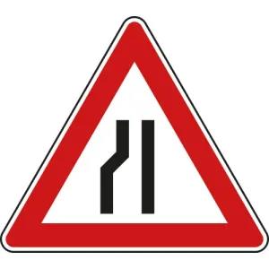 Straßenschild Achtung